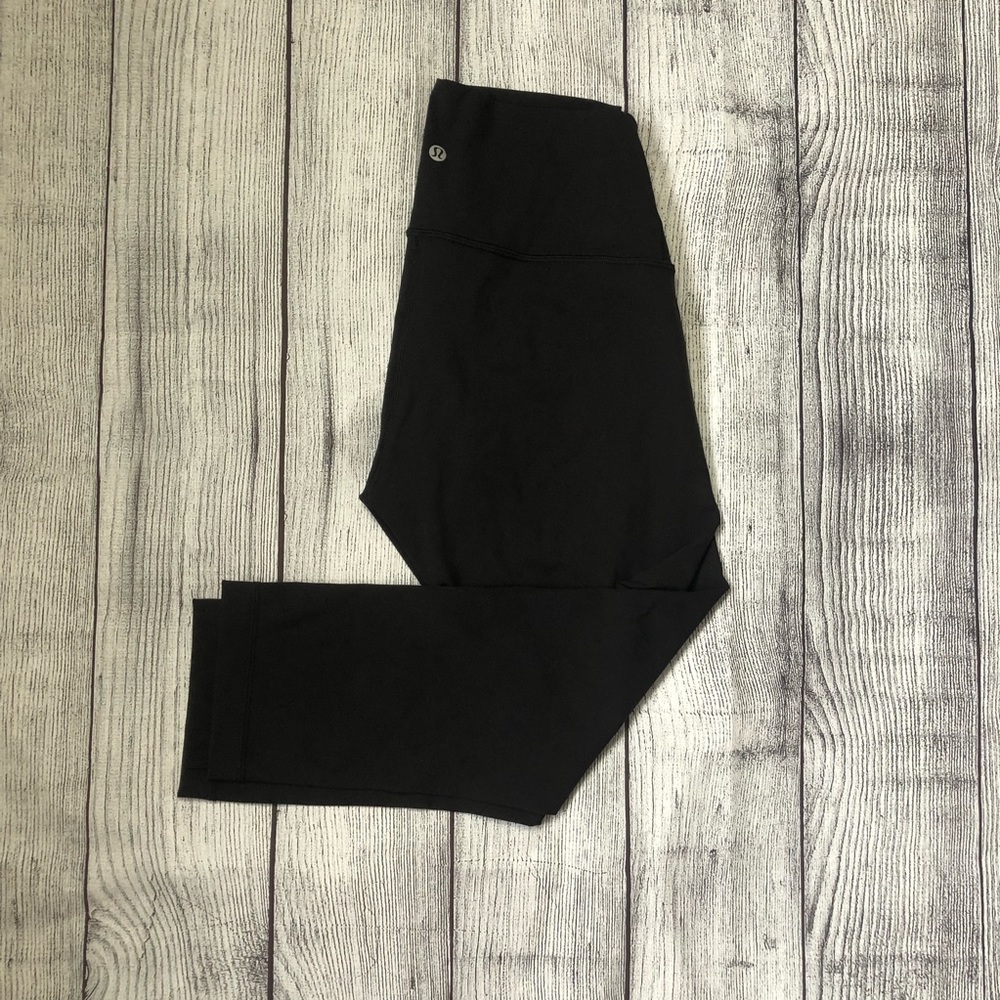 Lululemon Wunder Under *Full Luxtreme Crop